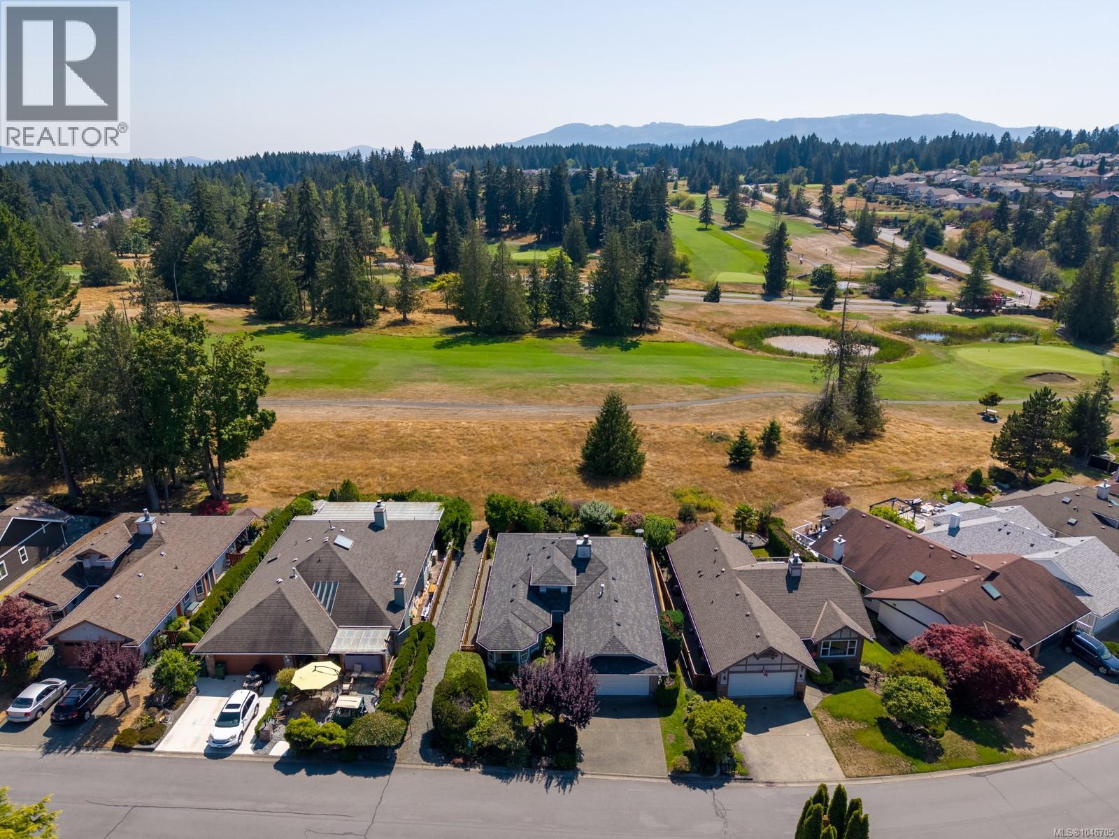 3714 Arbutus Dr N