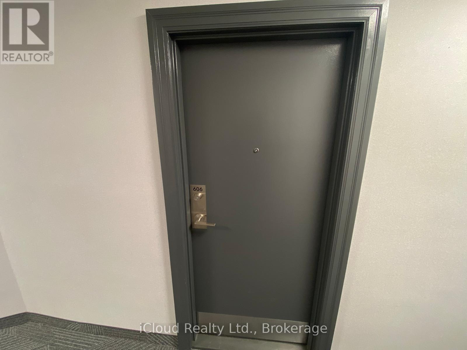 606 - 3501 GLEN ERIN DRIVE