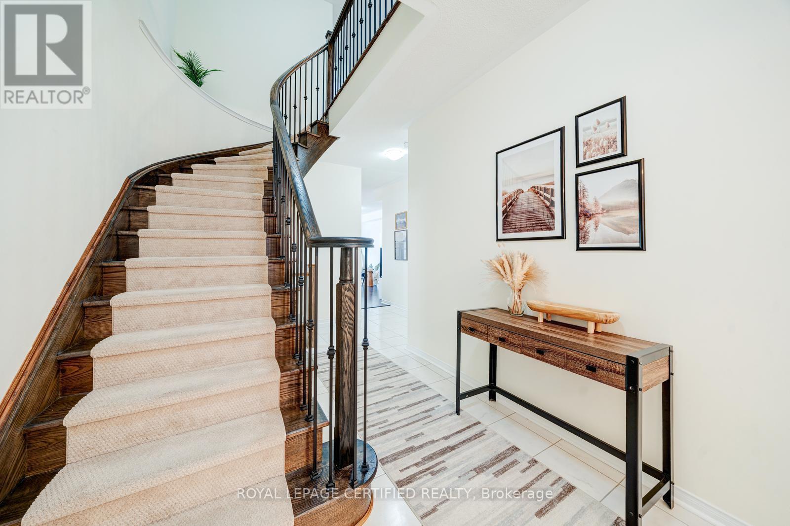 71 RIMROCK. CRESCENT