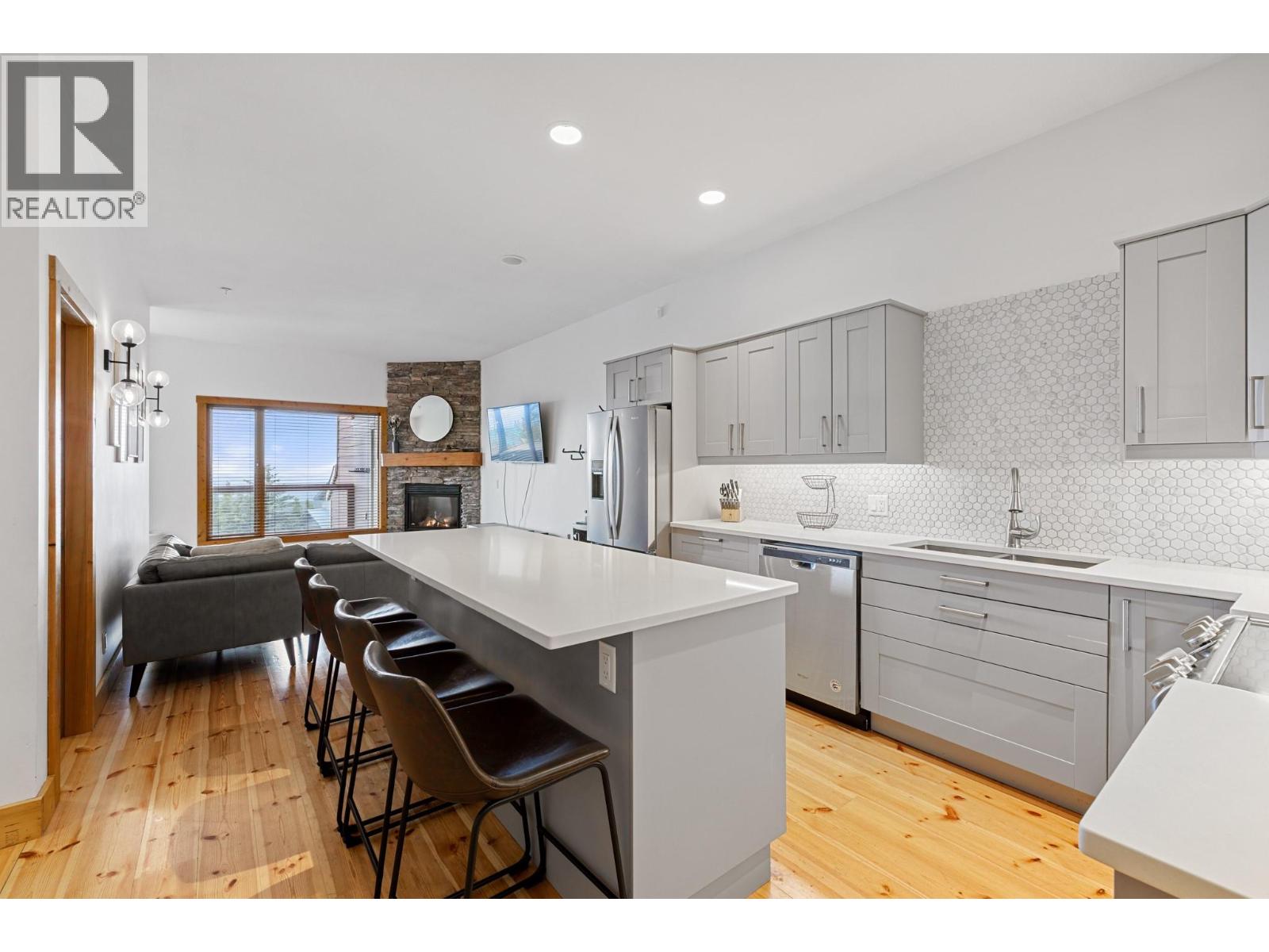 5934 Snow Pines Crescent Unit# B Lot# 89