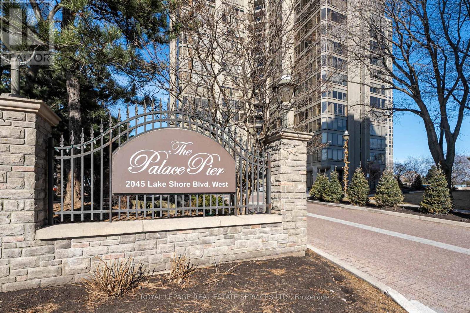 4404 - 2045 LAKE SHORE BOULEVARD W