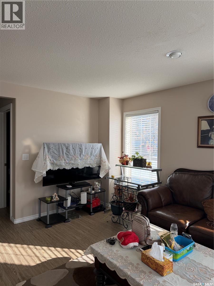 80 103 Banyan CRESCENT