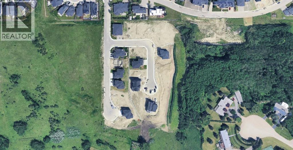 102 Crestridge Heights