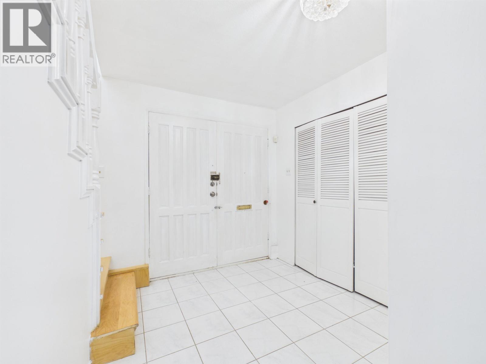 7111 CAVELIER COURT
