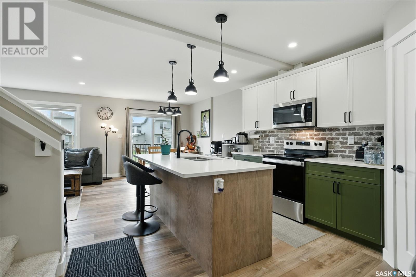 436 Myles Heidt MANOR