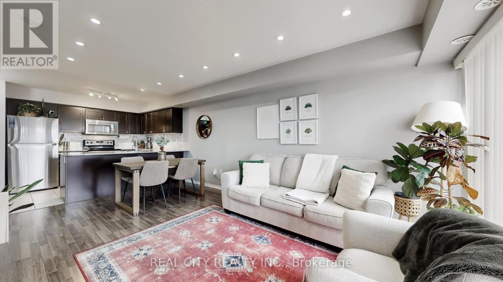 511 - 142 WIDDICOMBE HILL BOULEVARD