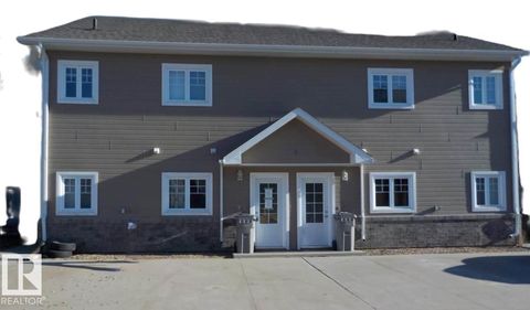 #8 10103 101 AV Morinville AB T8R1A6