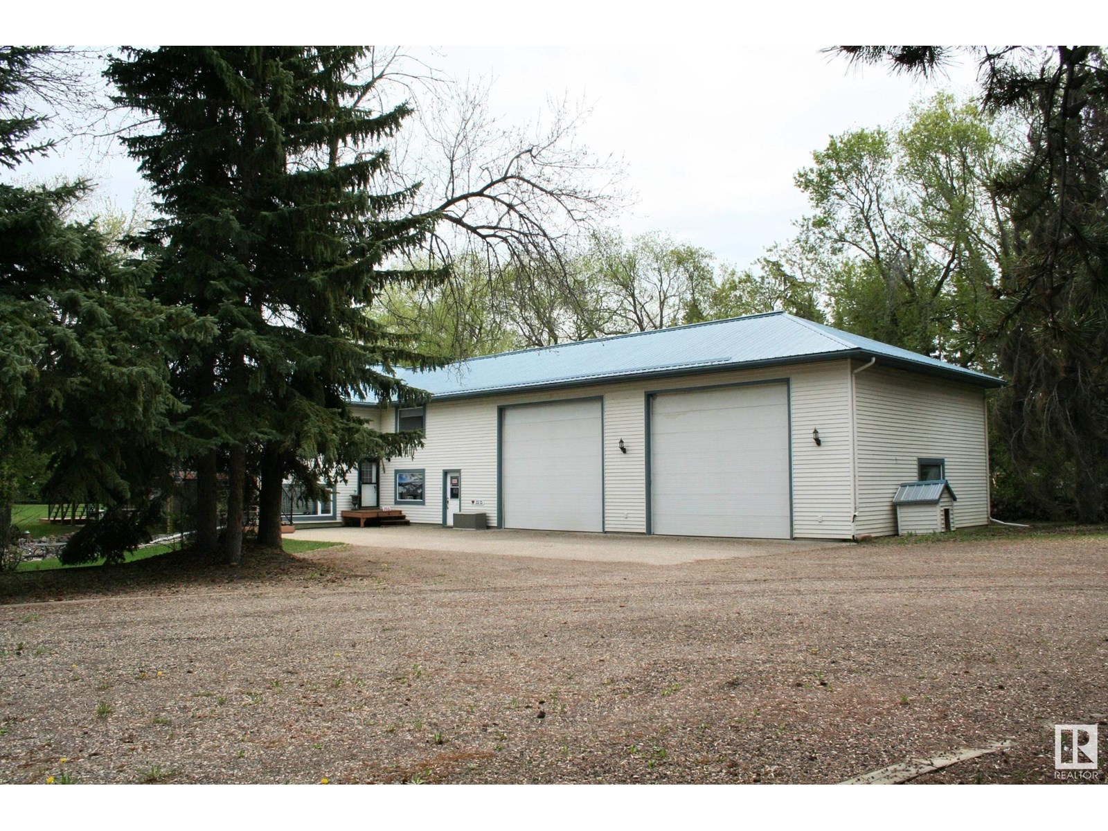 52551 RGE ROAD 225