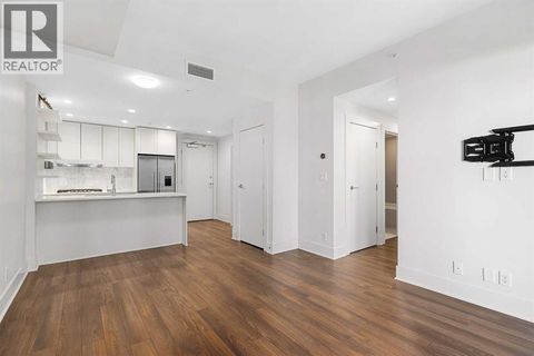 701, 46 9 Street NE Calgary AB T2E7Y1