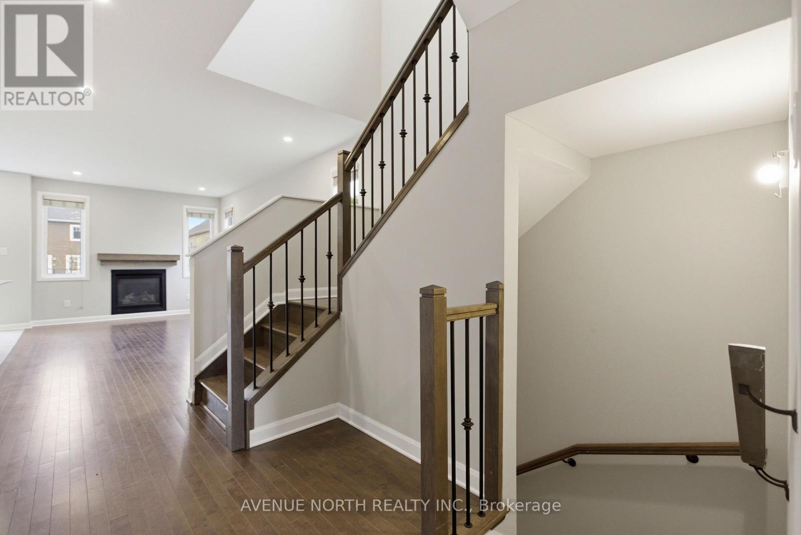 94 GARDENPOST TERRACE