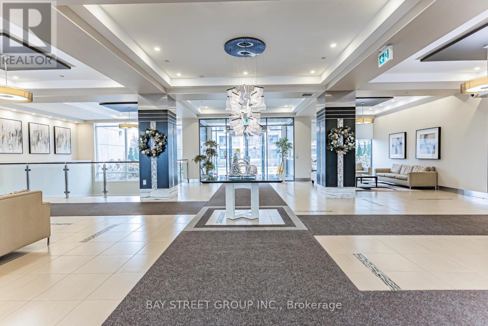 905 - 75 SOUTH TOWN CENTER BOULEVARD