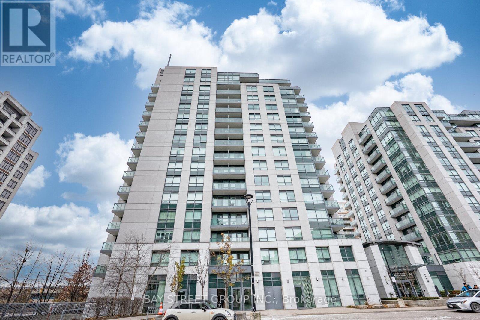 905 - 75 SOUTH TOWN CENTER BOULEVARD