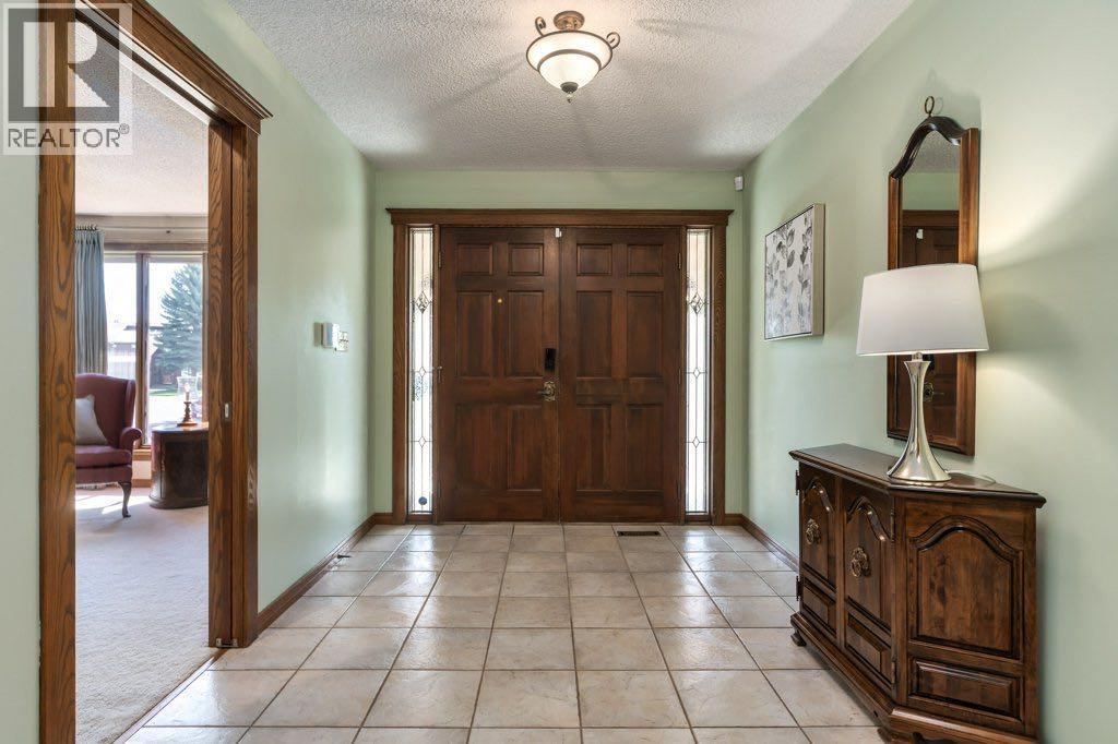 152 Coach Grove Place SW