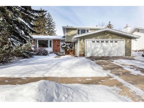 7716 157 ST NW Edmonton AB T5R2A2