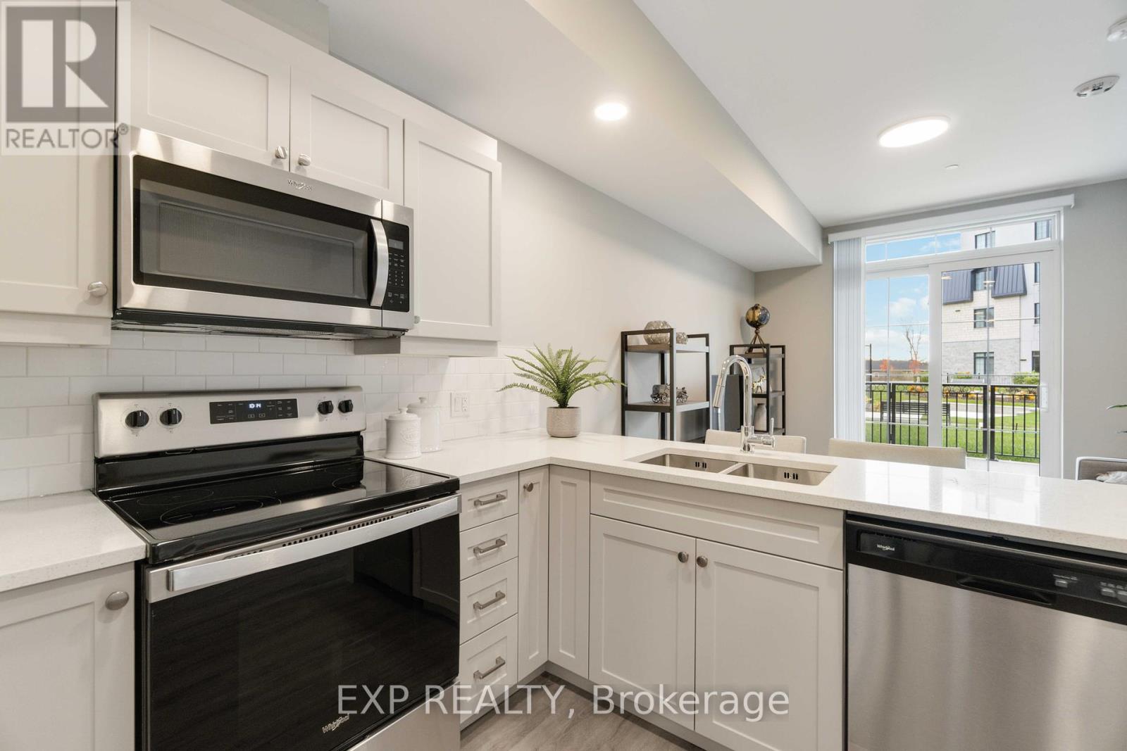 222 - 31 ERIC DEVLIN LANE