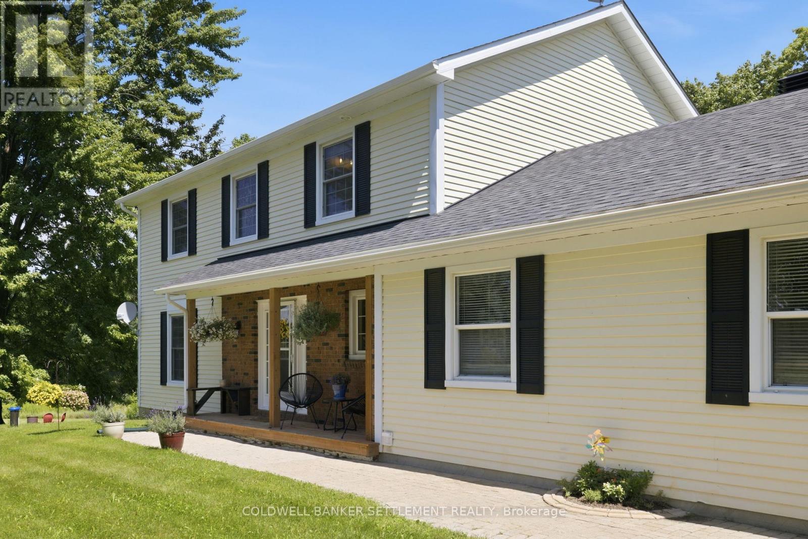 41 RIDEAU FERRY ROAD