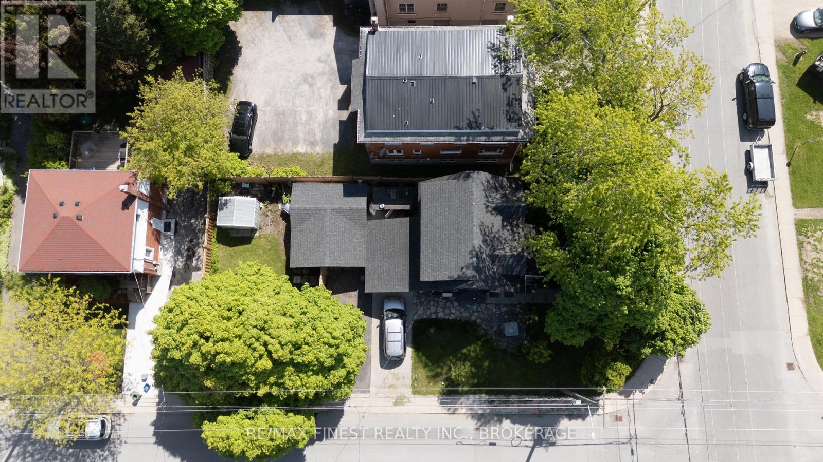 211 PARK STREET