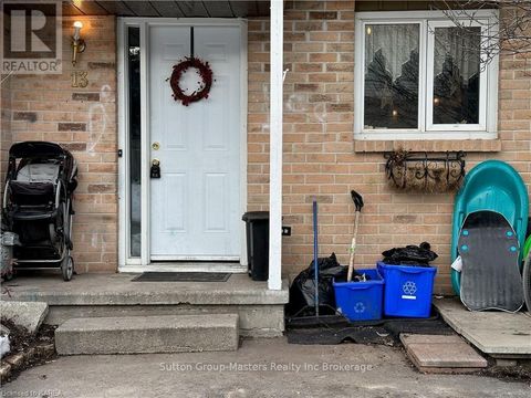 13 COVENTRY CRESCENT Kingston (West of Sir John A. Blvd) ON K7M7S2