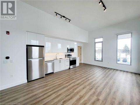 75 HURON Street Unit# 203 New Hamburg ON N3A1K1