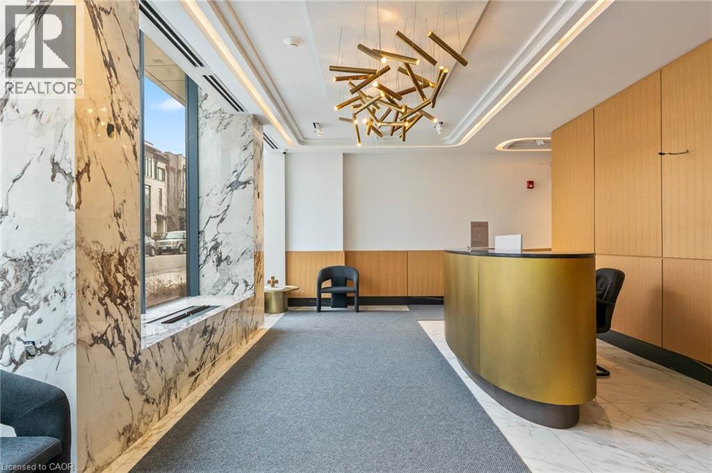 123 MAURICE Drive Unit# 303