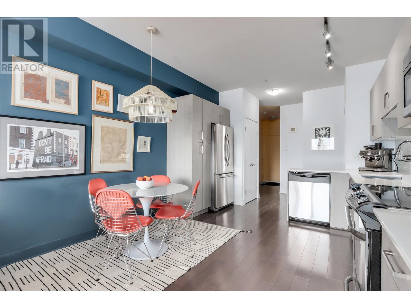 PH6 388 KOOTENAY STREET