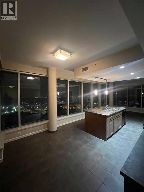 2607, 211 13 Avenue SE