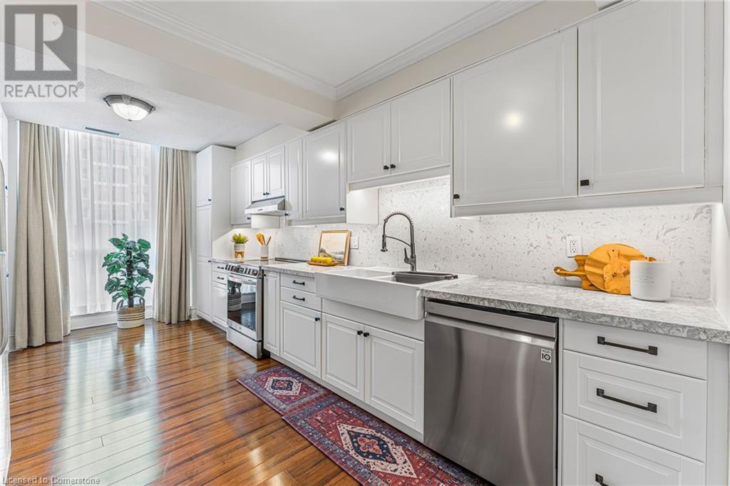 67 CAROLINE Street S Unit# 102