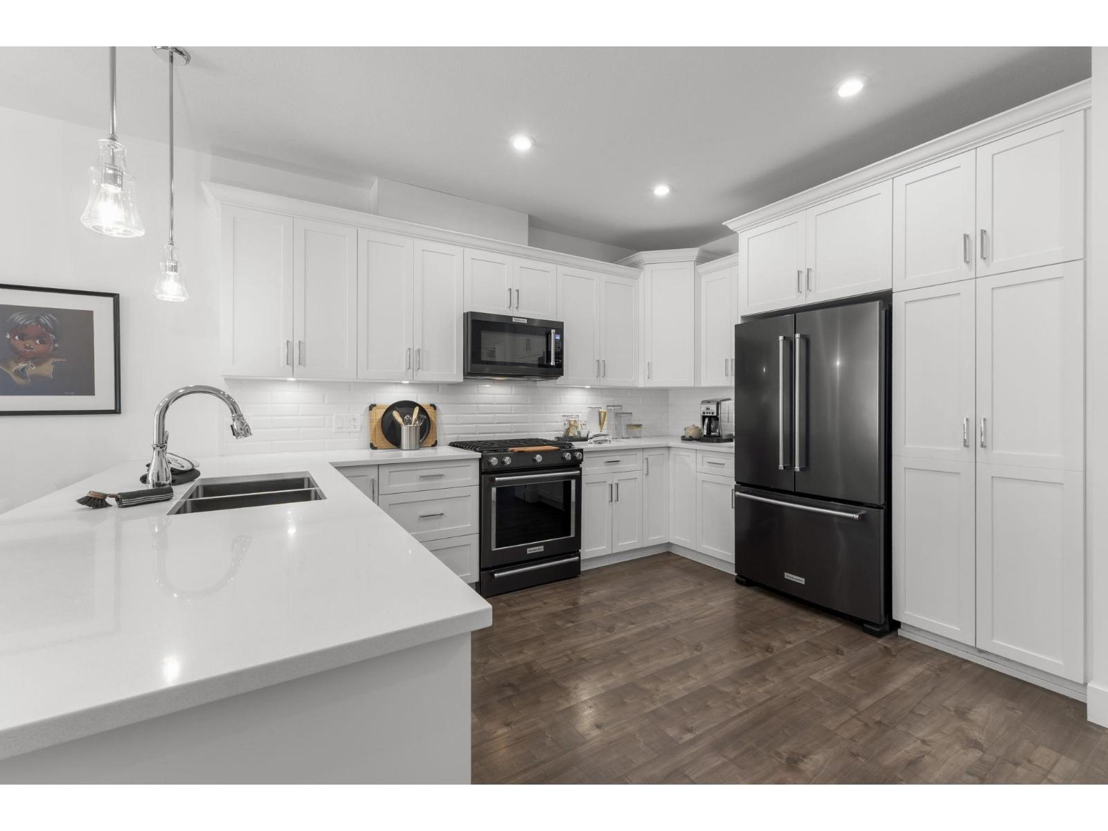 202 5384 TYEE LANE|Garrison Crossing
