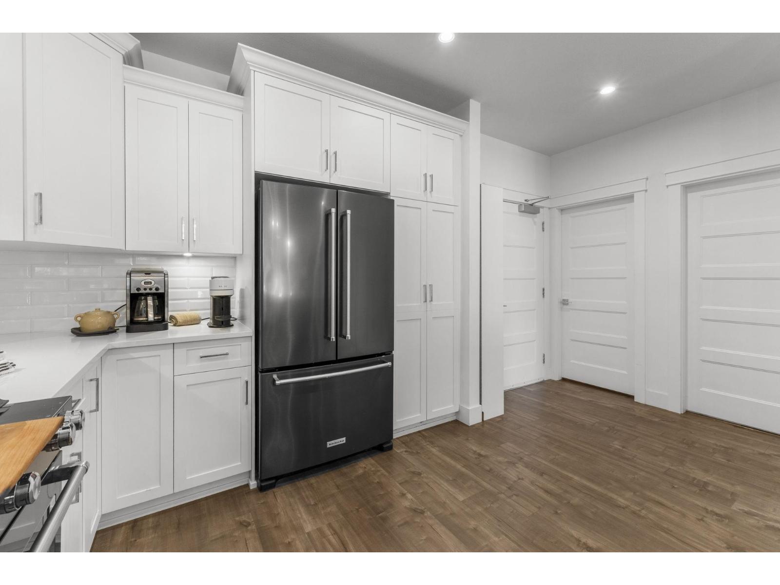 202 5384 TYEE LANE|Garrison Crossing