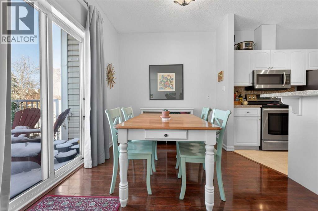 301, 44 6a Street NE