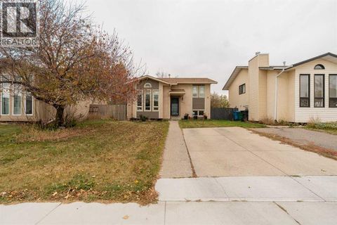 224 Mt Crandell Crescent W Lethbridge AB T1K6M8