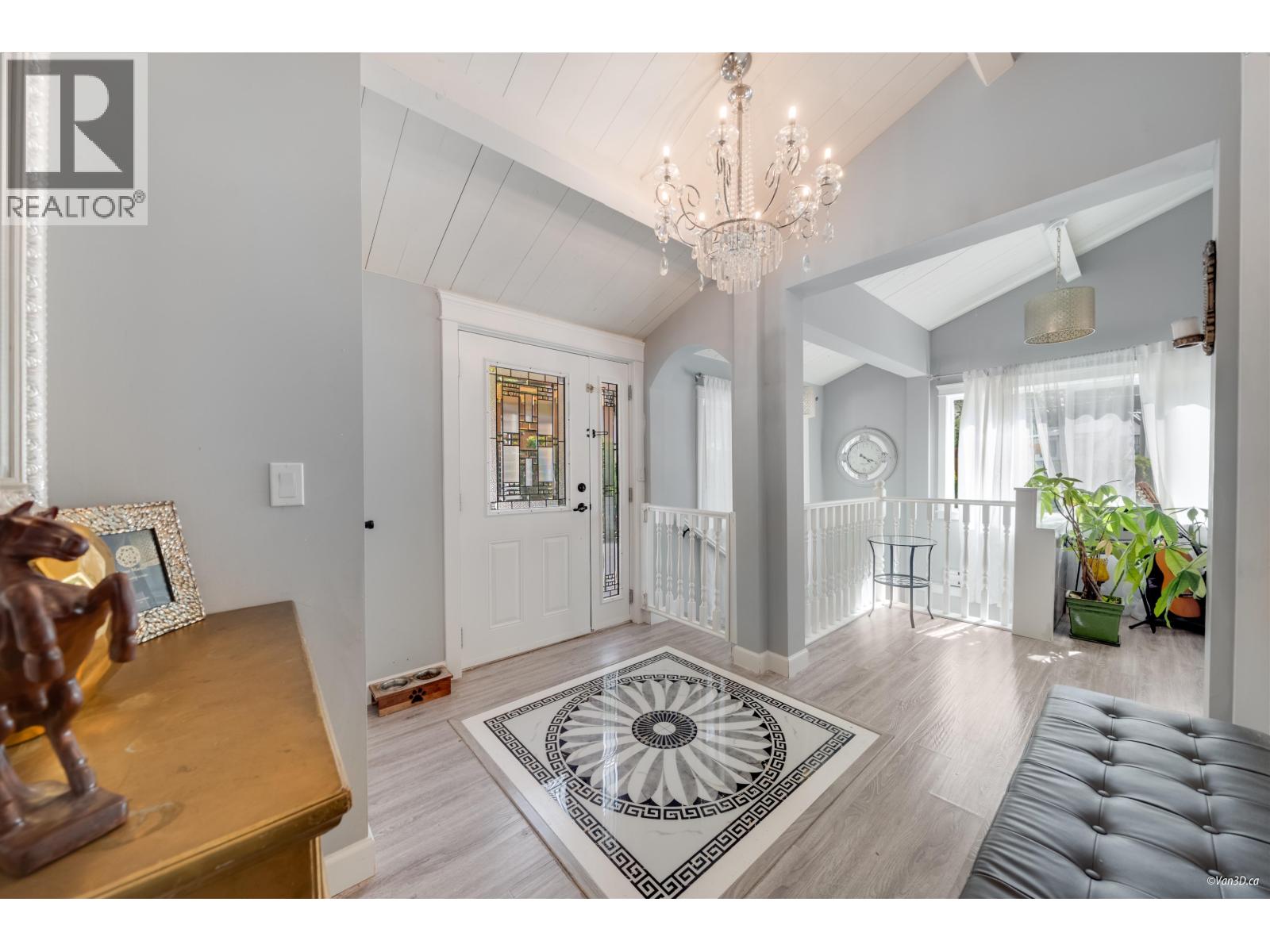 3870 EMERALD DRIVE