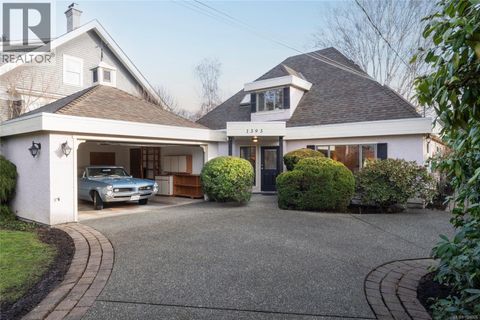 1393 Monterey Ave Oak Bay BC V8S4V9