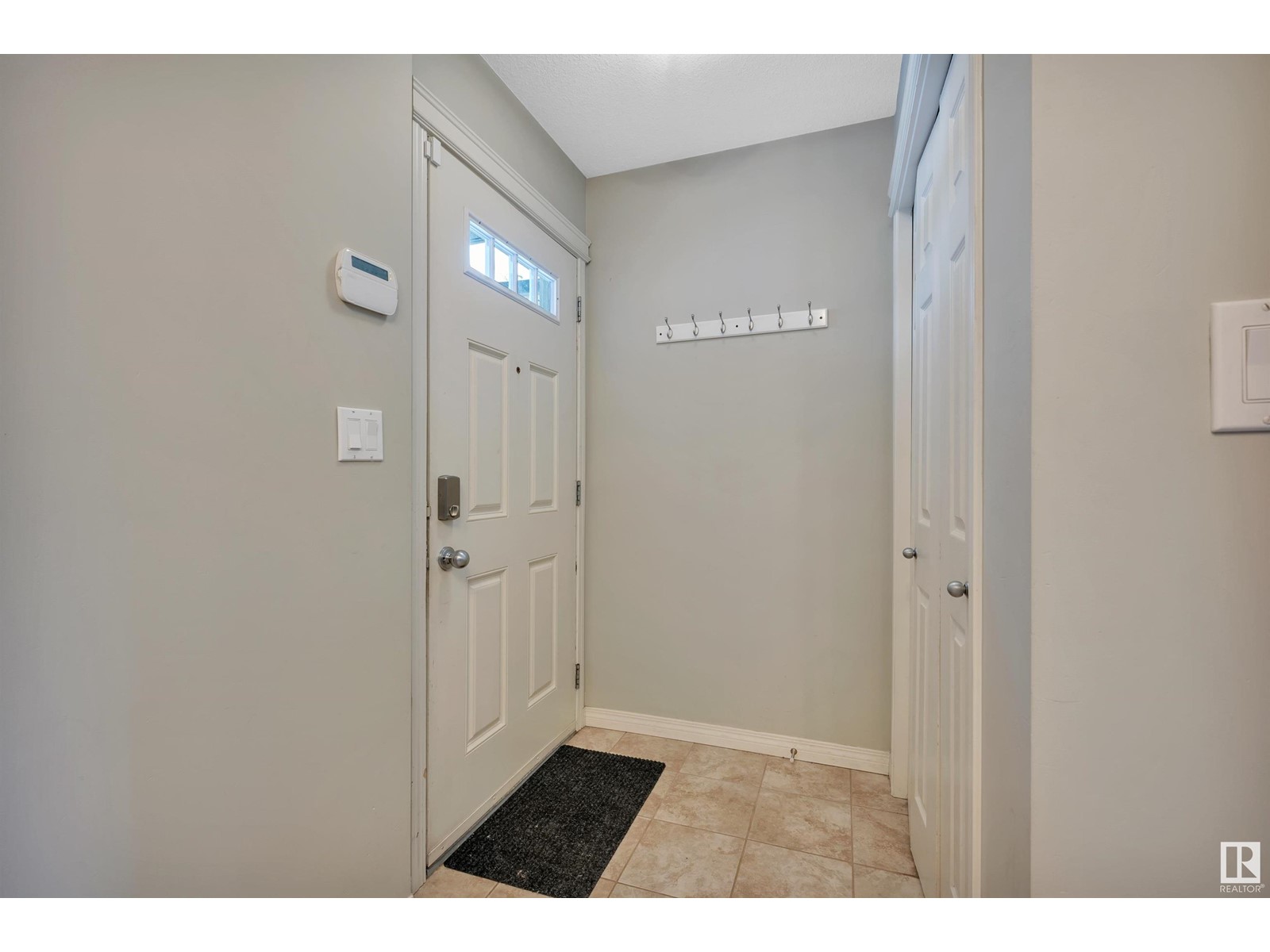 #4 11721 92 ST NW