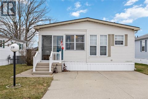 5700 Blackwell Sideroad Unit# 29 Sarnia ON N7W1B7