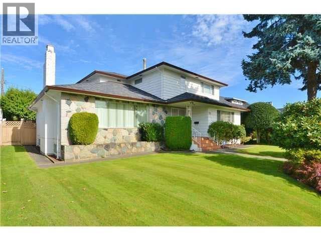 Photo 1 of 1 — 735 W 54TH AVENUE, Vancouver, BC V6P1M3