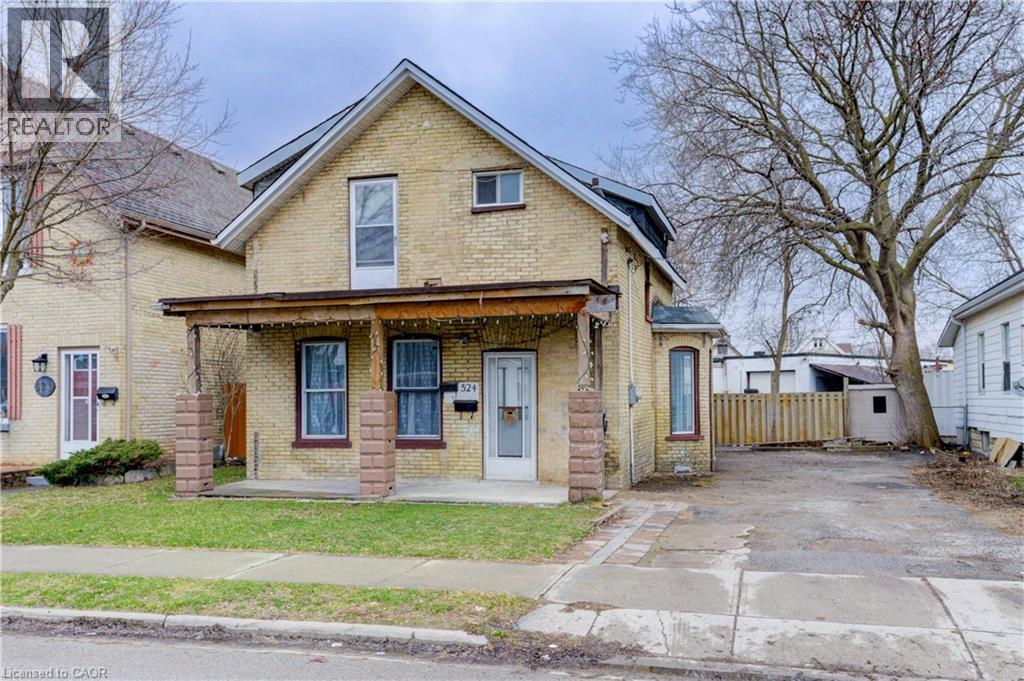 524 SIMCOE Street
