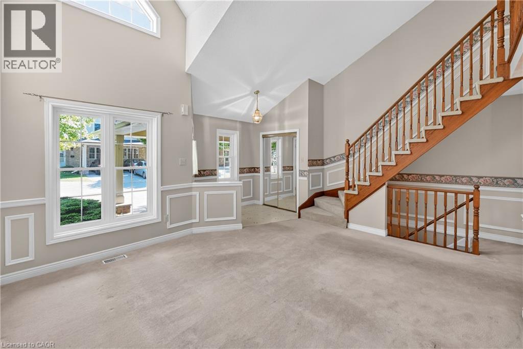 9 WENTWORTH Drive Unit# 2