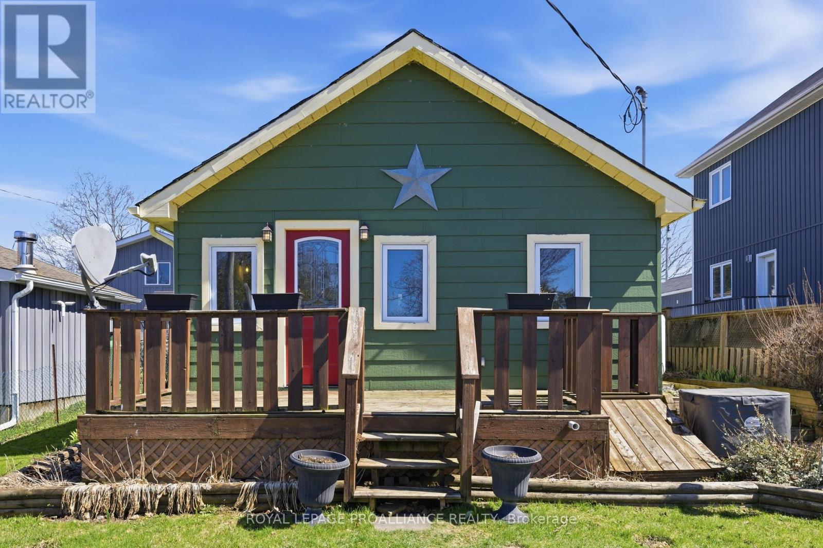 5469 LAKESHORE DRIVE