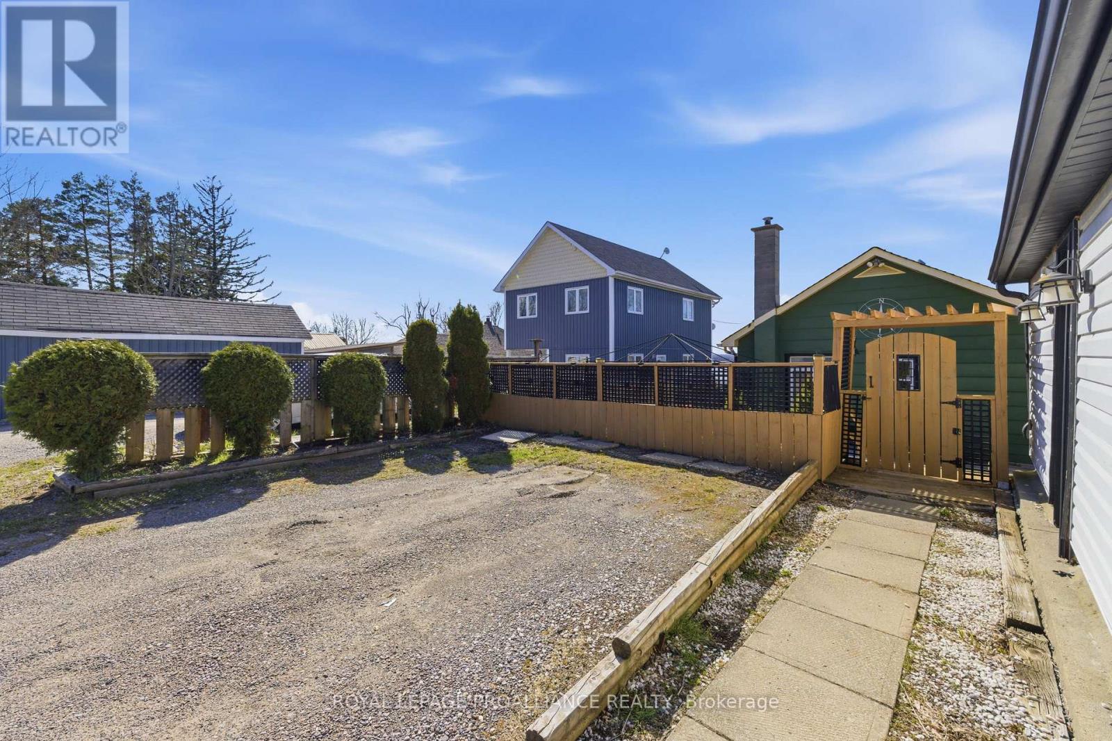 5469 LAKESHORE DRIVE