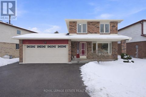 253 MICHAEL BOULEVARD Whitby (Lynde Creek) ON L1N5B2