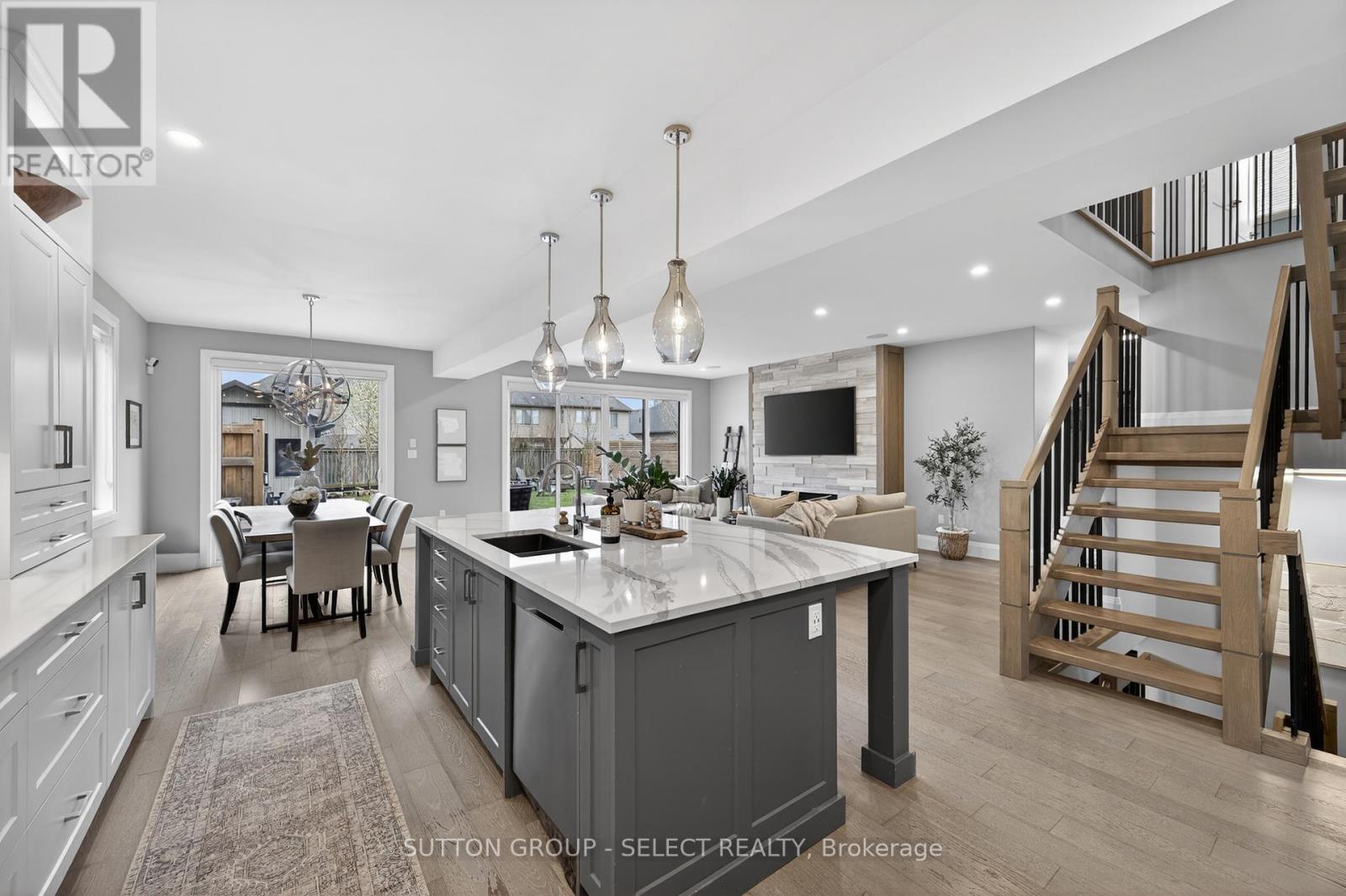 761 HICKORYSTICK KEY