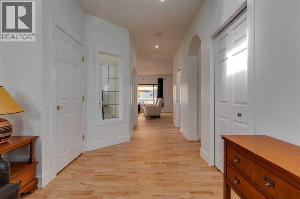 817 Crystal Beach Bay