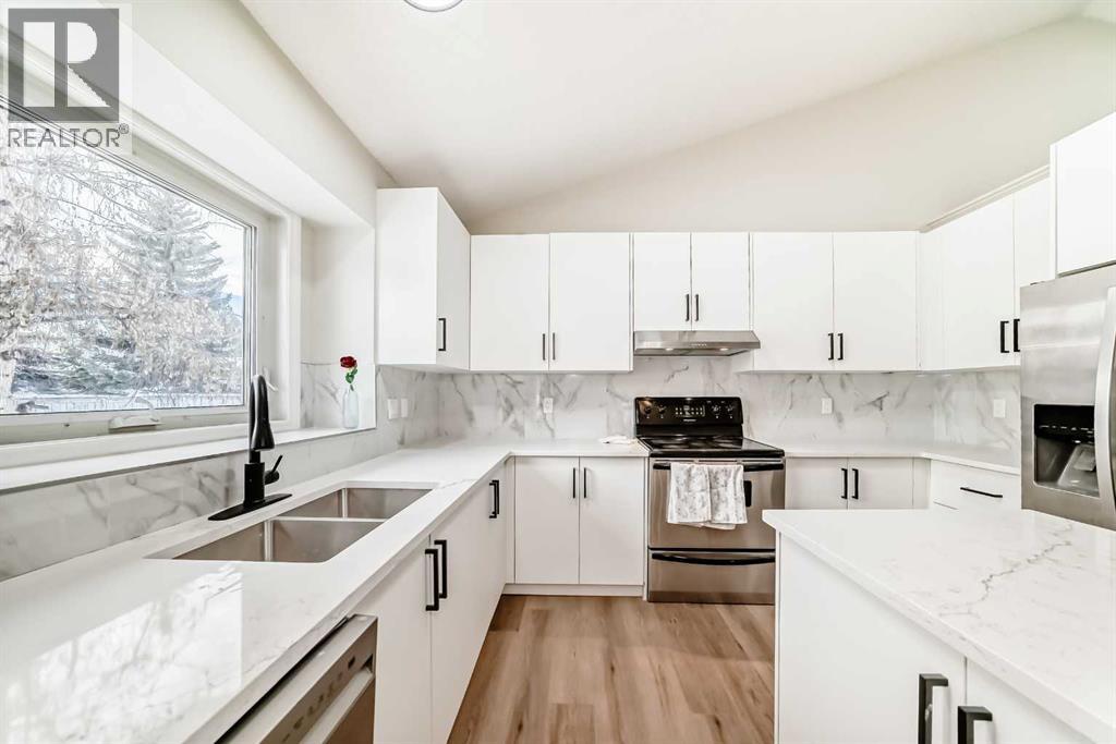 624 Shawinigan Drive SW