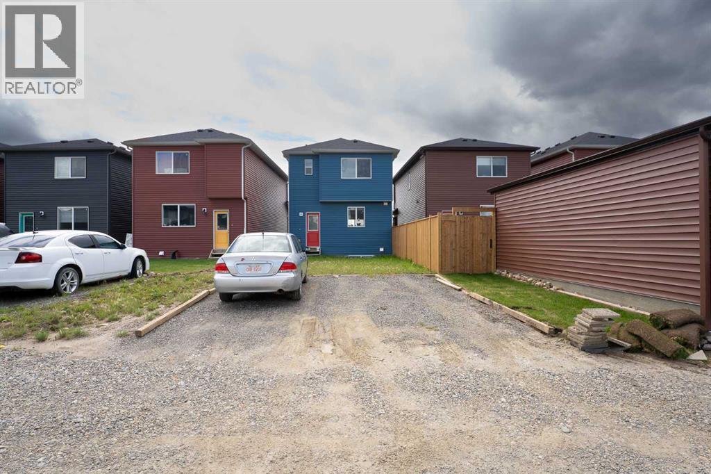 64 Belvedere Park SE