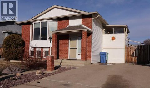 164 Mt Crandell Crescent W Lethbridge AB T1K6L8
