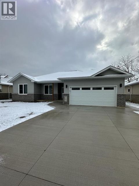 70 Victoria AVENUE Ridgetown ON N0P2C0