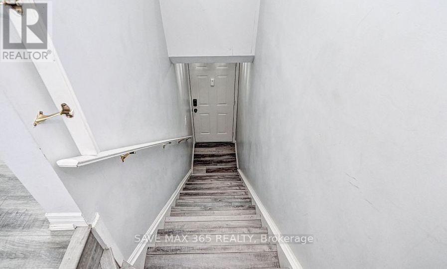 4D - 45 CEDARHILL CRESCENT