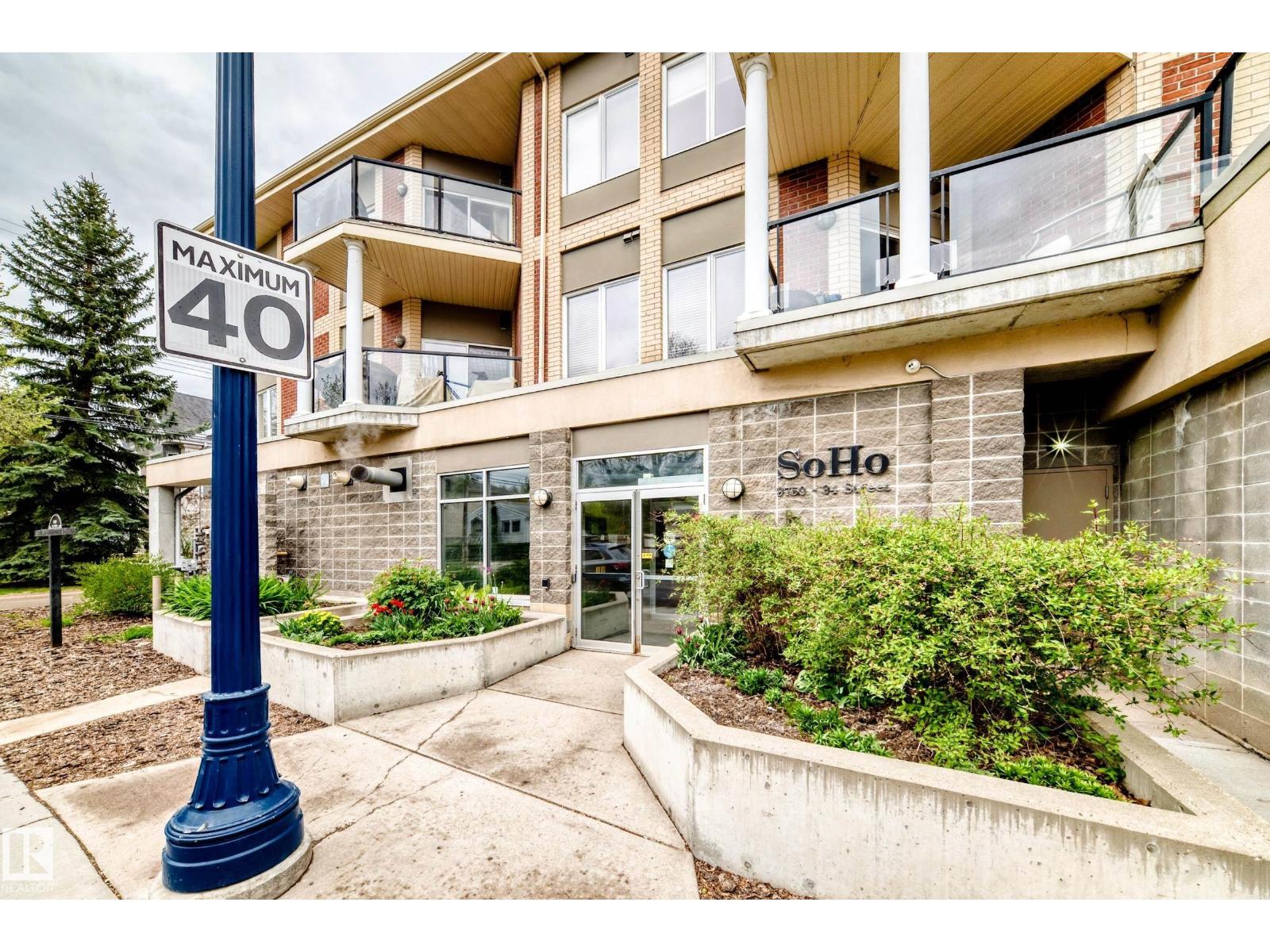 #211 9750 94 ST NW