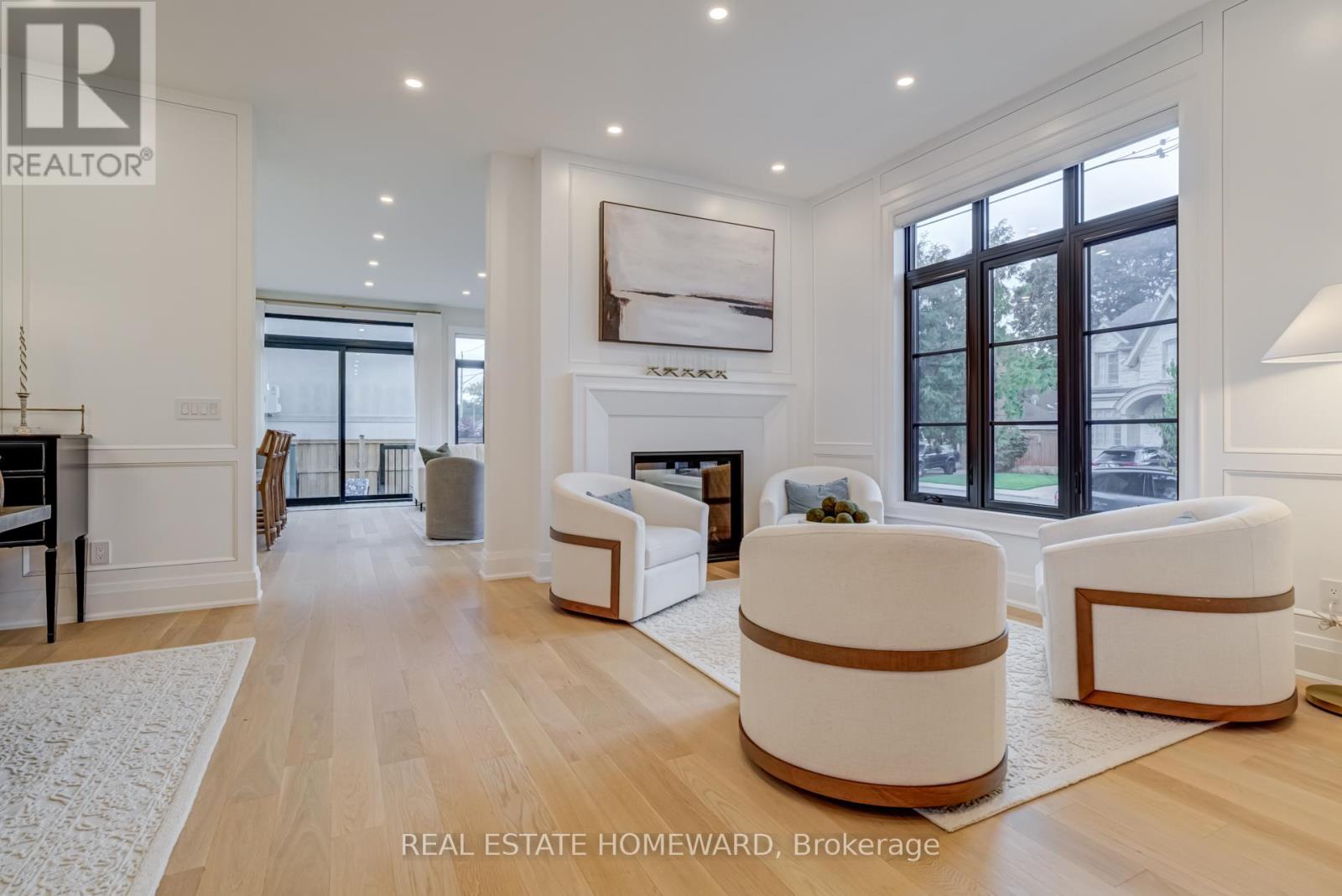 5 TAYLOR DRIVE